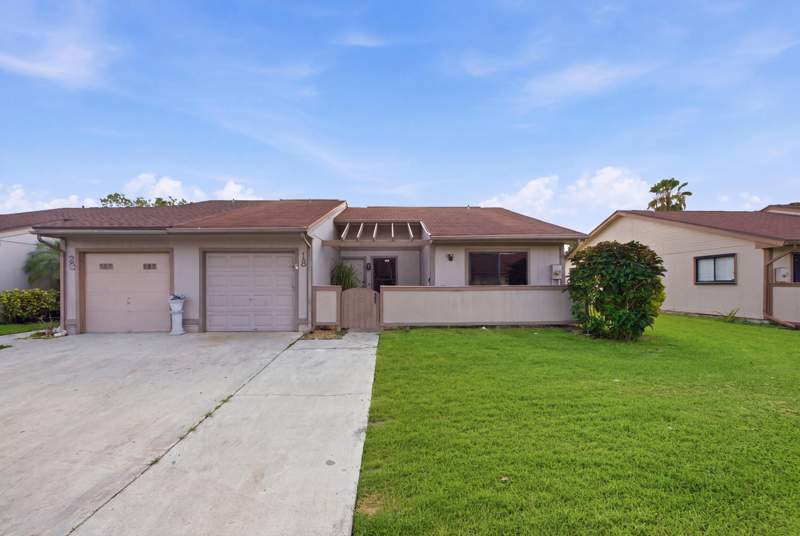 2 bedroom Villa at 18 Winchmore Lane, Boynton Lakes 3, Boynton Beach — photo 2