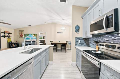 18 Winchmore Lane, Boynton Beach FL - photo 12 of 27