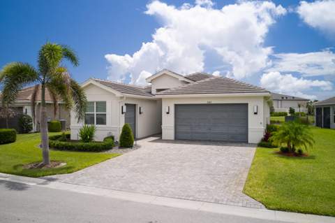 11869 SW Poseidon Way, Port St. Lucie FL - photo 11 of 64