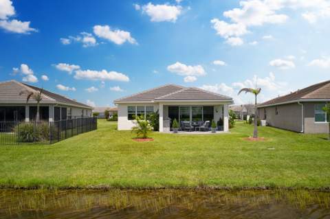 11869 SW Poseidon Way, Port St. Lucie FL - photo 13 of 64