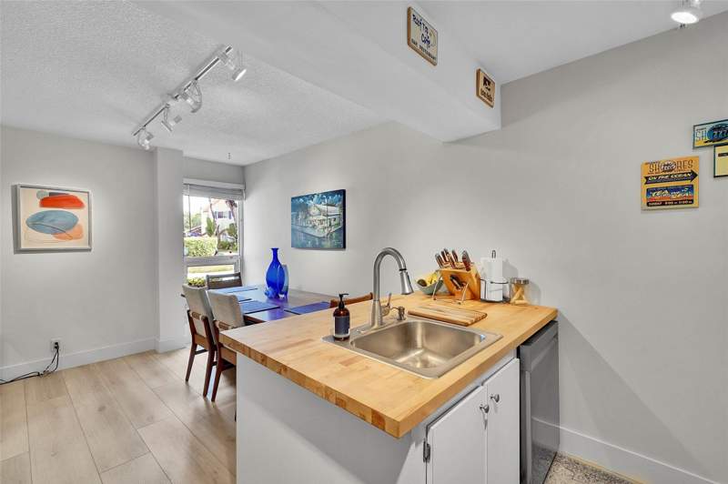 2 bedroom Townhouse at 670 Kensington Place #5B, Cypress Cove Condominium, Wilton Manors — photo 5