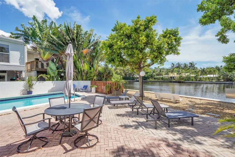 2 bedroom Townhouse at 670 Kensington Place #5B, Cypress Cove Condominium, Wilton Manors — photo 2