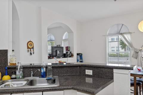 4331 SW 160th Avenue #103, Miramar FL - photo 14 of 28