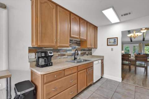 3303 SE Sandpiper Circle, Port St. Lucie FL - photo 22 of 61