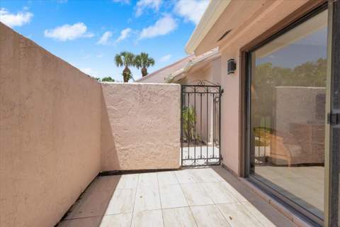 3303 SE Sandpiper Circle, Port St. Lucie FL - photo 6 of 61