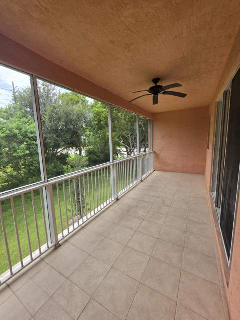 6472 Azura Lake Road, Lake Worth FL - photo 19 of 28
