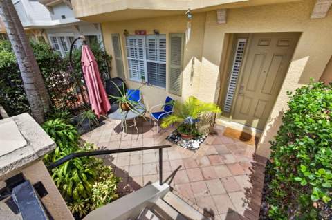 11812 Valencia Gardens Avenue, Palm Beach Gardens FL - photo 8 of 102