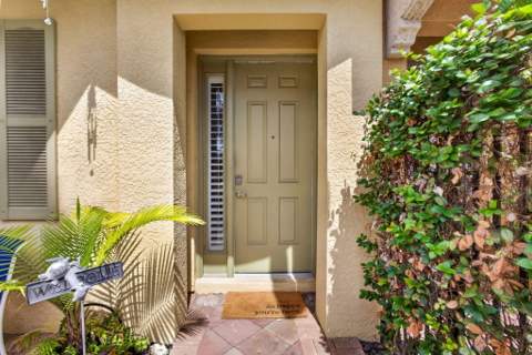 11812 Valencia Gardens Avenue, Palm Beach Gardens FL - photo 10 of 102