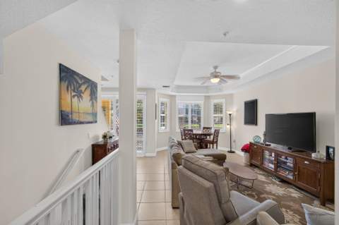 11812 Valencia Gardens Avenue, Palm Beach Gardens FL - photo 20 of 102