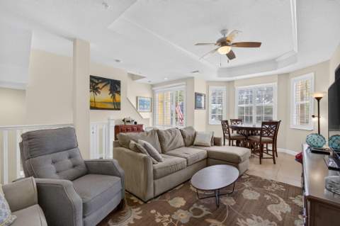 11812 Valencia Gardens Avenue, Palm Beach Gardens FL - photo 22 of 102