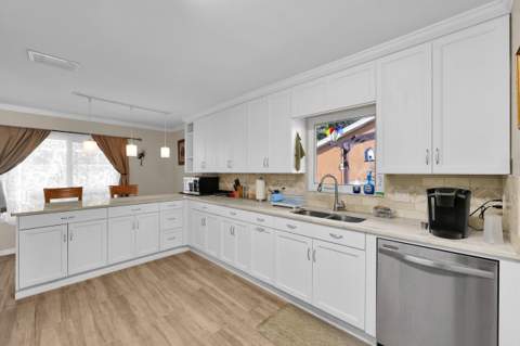 2060 SE Rainier Road, Port St. Lucie FL - photo 12 of 32