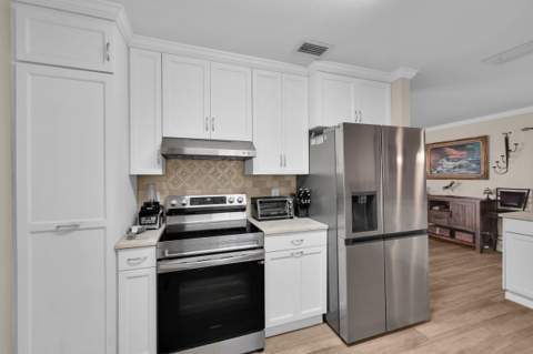 2060 SE Rainier Road, Port St. Lucie FL - photo 13 of 32