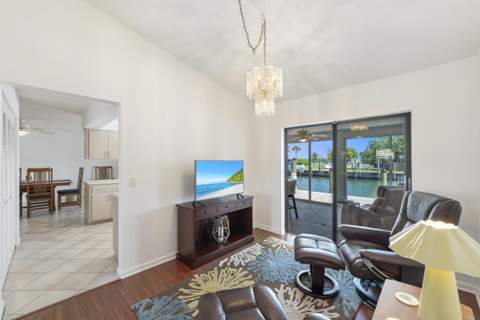 272 Bermuda Beach Drive, Hutchinson Island FL - photo 15 of 35