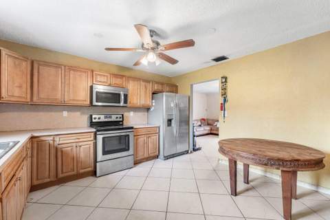 2011 SW 99th Terrace, Miramar FL - photo 10 of 23