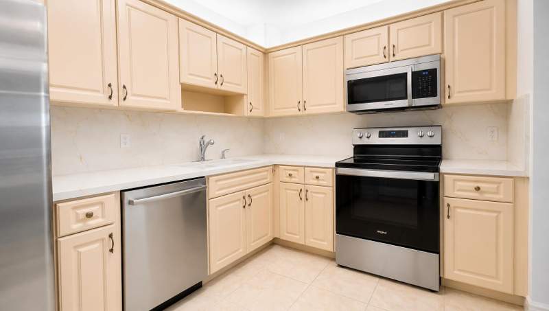 2 bedroom Condominium at 4001 Hillcrest Drive #705, Hillcrest East , Hollywood — photo 4