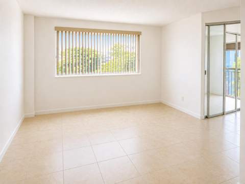 4001 Hillcrest Drive #705, Hollywood FL - photo 10 of 21