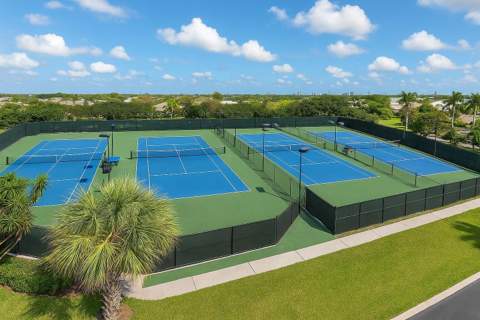 4001 Hillcrest Drive #705, Hollywood FL - photo 17 of 21