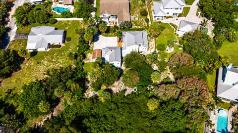 13607 S Indian River Drive, Jensen Beach FL - photo 9 of 49