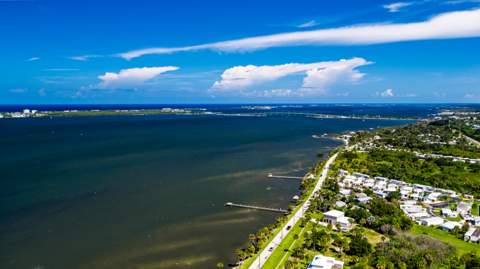 13607 S Indian River Drive, Jensen Beach FL - photo 12 of 49