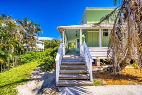 13607 S Indian River Drive, Jensen Beach FL - photo 13 of 49