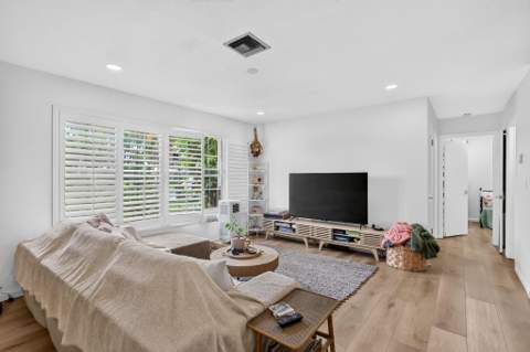 902 SE Ocean Avenue, Stuart FL - photo 12 of 48