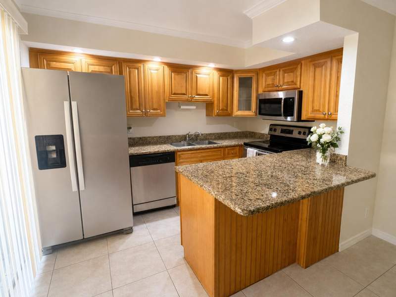 2 bedroom Townhouse at 234 Lake Arbor Drive, Lakewood of Palm Springs, Palm Springs — photo 3