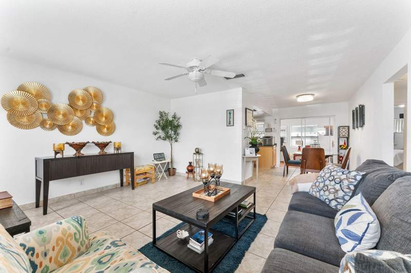 2 bedroom Single Family Residence at 1450 NW 69th Avenue, Paradise Gardens Sec 2, Margate — photo 2