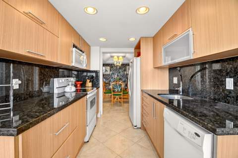 3589 S Ocean Boulevard #908, South Palm Beach FL - photo 15 of 46