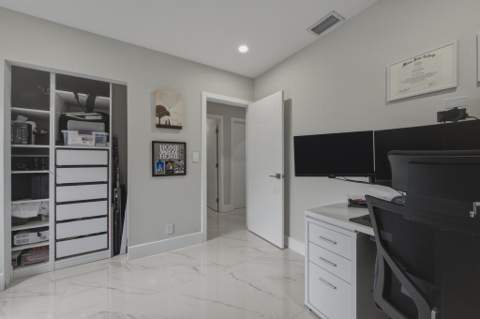 11120 NW 27th Place, Sunrise FL - photo 15 of 21