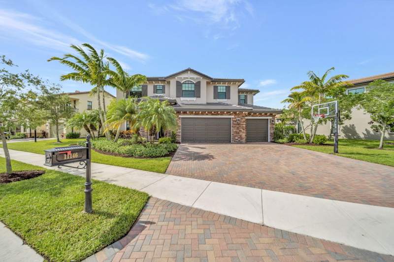 5 bedroom Single Family Residence at 11146 Meridian Drive, Watercrest, Parkland — photo 3