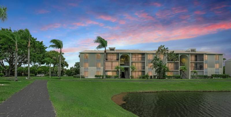 2 bedroom Condominium at 1112 Green Pine Boulevard #G3, Palm Club Village II Condo, West Palm Beach — photo 2