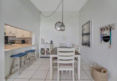 1112 Green Pine Boulevard #G3, West Palm Beach FL - photo 13 of 33
