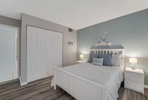 1112 Green Pine Boulevard #G3, West Palm Beach FL - photo 23 of 33