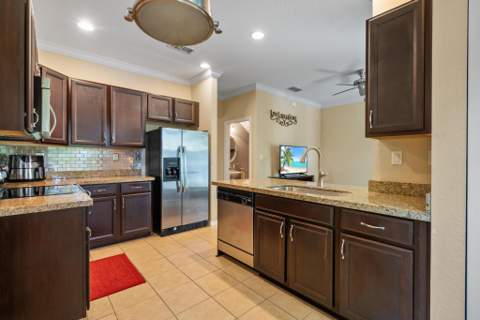301 Lake Monterey Circle, Boynton Beach FL - photo 22 of 36