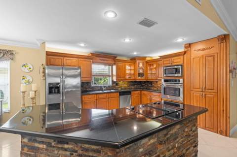 8663 NW 50th Drive, Coral Springs FL - photo 9 of 42