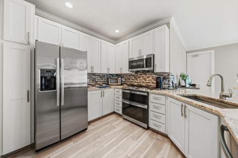 142 Newcastle Drive, Jupiter FL - photo 10 of 41