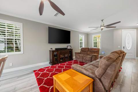 142 Newcastle Drive, Jupiter FL - photo 15 of 41