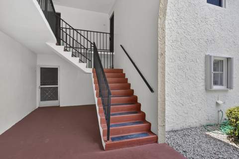 355 Lake Frances Drive, West Palm Beach FL - photo 6 of 44