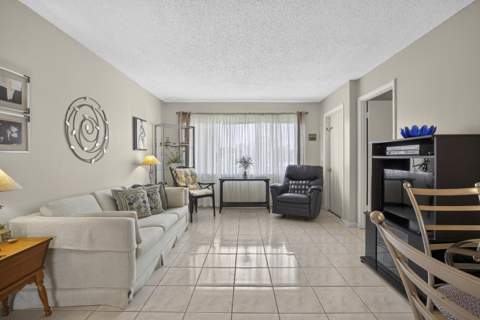 355 Lake Frances Drive, West Palm Beach FL - photo 8 of 44