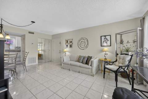 355 Lake Frances Drive, West Palm Beach FL - photo 10 of 44