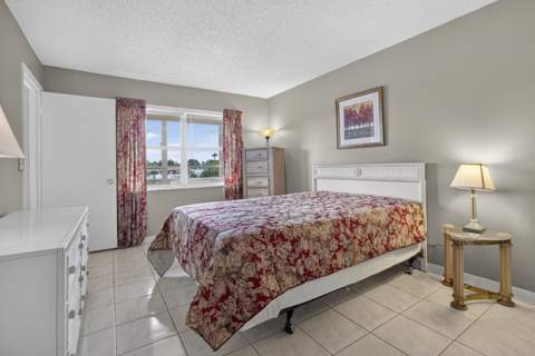 355 Lake Frances Drive, West Palm Beach FL - photo 11 of 44