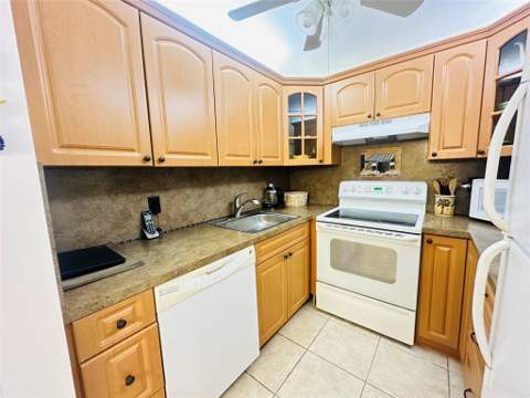 2007 Islewood D, Deerfield Beach FL - photo 6 of 55
