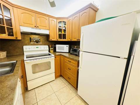 2007 Islewood D, Deerfield Beach FL - photo 7 of 55