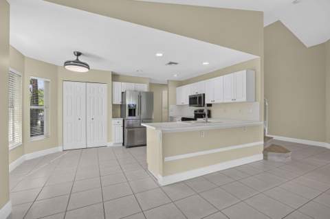 2146 Country Golf Drive, Wellington FL - photo 11 of 62