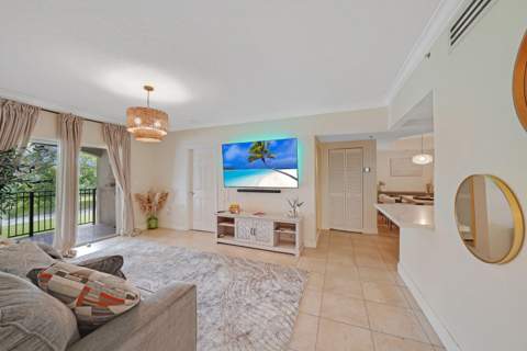 231 SW 116th Avenue #19208, Pembroke Pines FL - photo 8 of 36