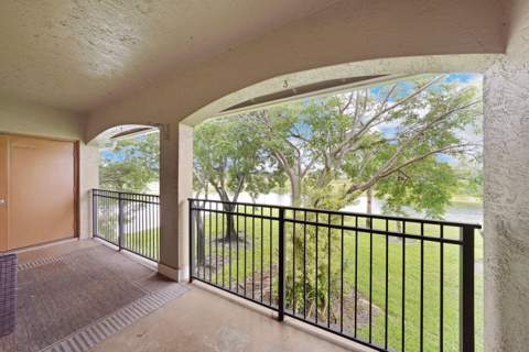 231 SW 116th Avenue #19208, Pembroke Pines FL - photo 21 of 36
