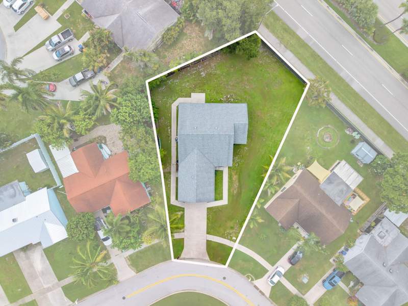 2 bedroom Single Family Residence at 119 Lakeside Circle, Jupiter Village, Jupiter — photo 2