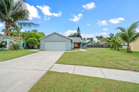 119 Lakeside Circle, Jupiter FL - photo 24 of 29