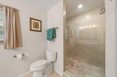 119 Lakeside Circle, Jupiter FL - photo 16 of 29