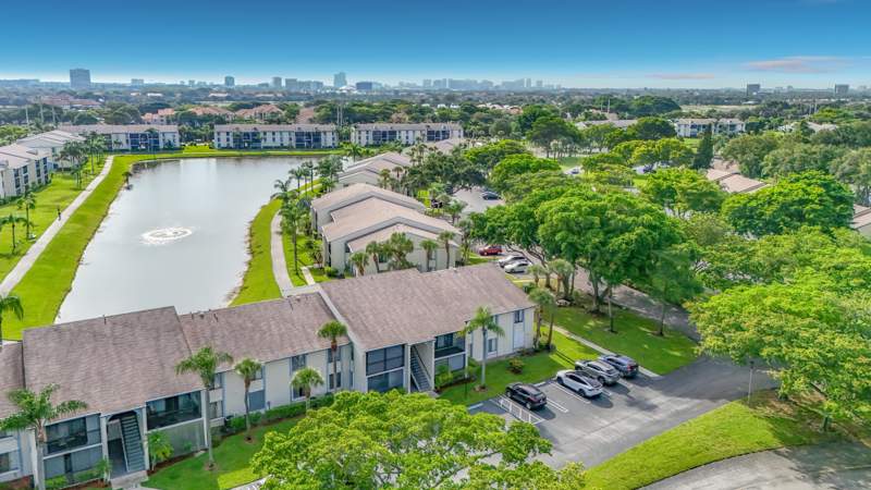 2 bedroom Condominium at 1104 Green Pine #E1, Palm Club Village II Condo, West Palm Beach — photo 3